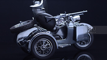 Элитный подарок модель мотоцикла для кабинета