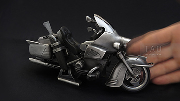 Масштабная модель Харлей Дэвидсон подарок мотоциклисту.
