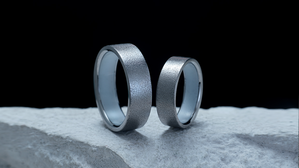 Белые обручальные кольца из титана Белые обручальные кольца из титана