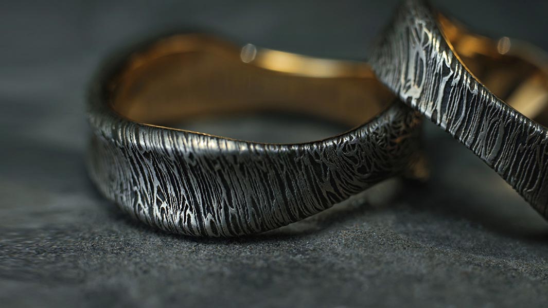 Обручальные кольца криволинейные Обручальные кольца криволинейные